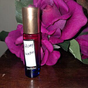 Honey SUCKLE BODY OIL